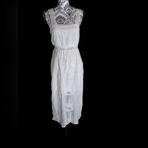 Elegant White Lace Maxi Dress